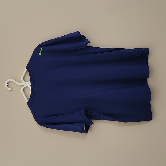 Bench XL Tshirt - Picture 5 of 7